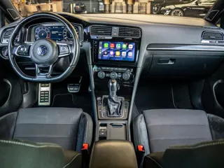 Foto 19 van Volkswagen Golf 2.0 TSI 4Motion R KW-schroefset | Dynaudio | carplay | rijmodus | adaptive