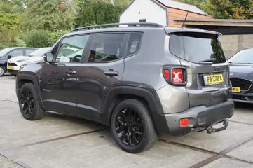 Foto 15 van JEEP RENEGADE 1.6 E-Torq Night Eagle ll / NAP / Trekhaak / Navi / Airco