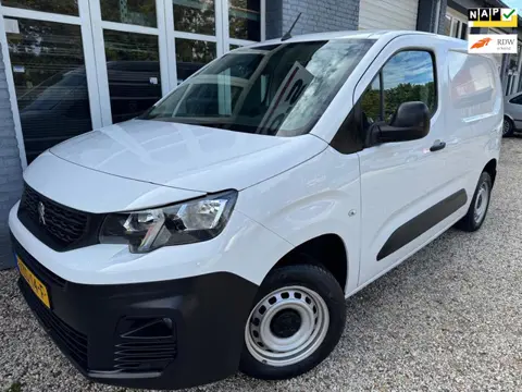 Peugeot Partner 1.5 BlueHDi 100 S&S L1, NAVI, CRUISCONTR, AIRCO, MULTI FUNKTIONEEL, IN NIEUWSTAAT !!