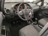 Foto 25 van Opel CORSA 1.2-16V Cosmo/ SCHERM/ LAAG KM