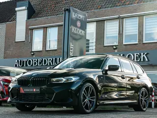 BMW 3 Serie Touring 320e ORG NL PANO HARMAN KARDON CAMERA 19 INCH MEMORY STOEL TREKHAAK