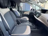 Foto 22 van Citroen Grand C4 Picasso 1.6 e-THP Intensive | Clima | Camera | Automaat | 7-PERS