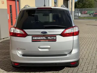 Foto 17 van Ford Grand C-Max 1.0 Titanium 7p. Camera, Nieuwe Distributieriem