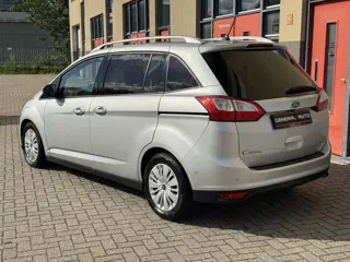 Foto 18 van Ford Grand C-Max 1.0 Titanium 7p. Camera, Nieuwe Distributieriem