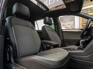Foto 15 van SEAT Tarraco 1.4 TSI e-Hybrid PHEV Xperience PANO 20 INCH 360 CAMERA MEMORY STOEL DODEHOEK