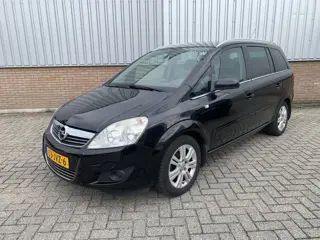 Foto 17 van Opel Zafira 1.8 Cosmo APK/ NAP/ Airco