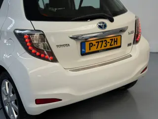 Foto 19 van Toyota Yaris 1.5 Full Hybrid Aspiration Camera Nieuwe APK + Beurt