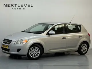 Foto 11 van Kia Cee'd 1.6 X-tra Airco Trekhaak Nieuwe Apk