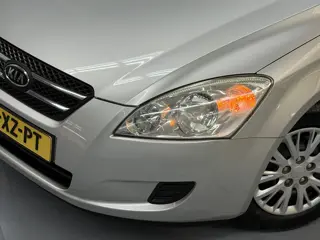 Foto 12 van Kia Cee'd 1.6 X-tra Airco Trekhaak Nieuwe Apk