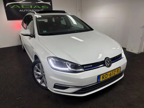 Volkswagen Golf Variant 1.5 TSI Comfortline Business - Navi - Virtual Dash - Pano - Lane Assist - Cr