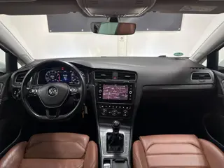 Foto 14 van Volkswagen Golf Variant 1.5 TSI Comfortline Business - Navi - Virtual Dash - Pano - Lane Assist - Cr