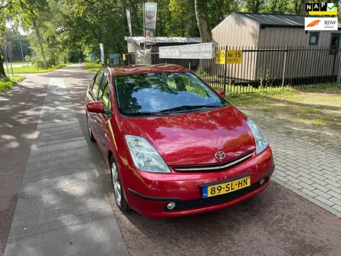 Toyota Prius 1.5 VVT-i Tech Edition
