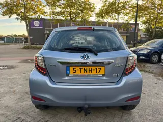 Foto 16 van Toyota Yaris 1.5 Full Hybrid Aspiration Clima Navi