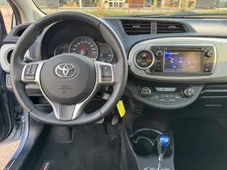Foto 15 van Toyota Yaris 1.5 Full Hybrid Aspiration Clima Navi