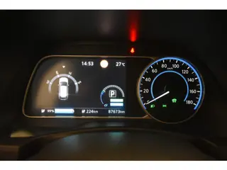 Foto 13 van Nissan Leaf Acenta 40 kWh 360° Camera (bj 2018, automaat)