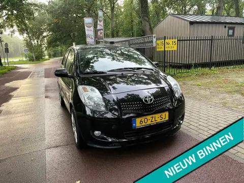 Toyota Yaris 1.3 VVTi Sol MMT
