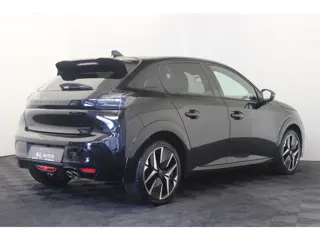 Foto 12 van Peugeot 208 1.2 Hybrid 145 e-DCS6 GT |Stoelverw.|Massage|