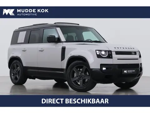 Land Rover Defender 110 P300e X-Dynamic SE | FACELIFT | Luchtvering | ClearSight | Black Pack | Pano