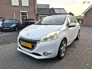 Foto 12 van Peugeot 208 1.4 VTi Active Airco Cruise
