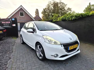Foto 13 van Peugeot 208 1.4 VTi Active Airco Cruise