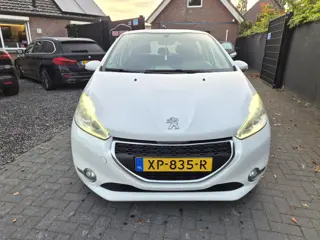 Foto 14 van Peugeot 208 1.4 VTi Active Airco Cruise