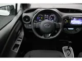 Foto 27 van Toyota Yaris 1.5 Hybrid Y20 Gold Edition 2018 | Trekhaak | Airco | Stoelverwarming | Cruise Control