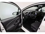 Foto 25 van Toyota Yaris 1.5 Hybrid Y20 Gold Edition 2018 | Trekhaak | Airco | Stoelverwarming | Cruise Control