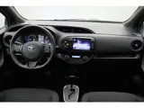 Foto 29 van Toyota Yaris 1.5 Hybrid Y20 Gold Edition 2018 | Trekhaak | Airco | Stoelverwarming | Cruise Control