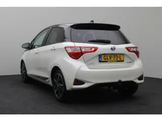 Foto 20 van Toyota Yaris 1.5 Hybrid Y20 Gold Edition 2018 | Trekhaak | Airco | Stoelverwarming | Cruise Control