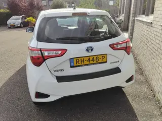 Foto 11 van Toyota Yaris 1.5 Hybrid Aspiration *cruise*climate*camera*
