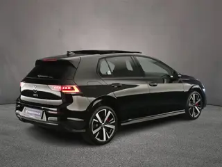 Foto 14 van Volkswagen Golf GTE 1.5 TSI eHybrid 272pk DSG Automaat, Trekhaak, Panoramadak, 360 camera, Stoelverw