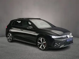 Foto 12 van Volkswagen Golf GTE 1.5 TSI eHybrid 272pk DSG Automaat, Trekhaak, Panoramadak, 360 camera, Stoelverw
