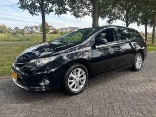 Toyota Auris Touring Sports 1.8 Hybrid Lease (bj 2014)