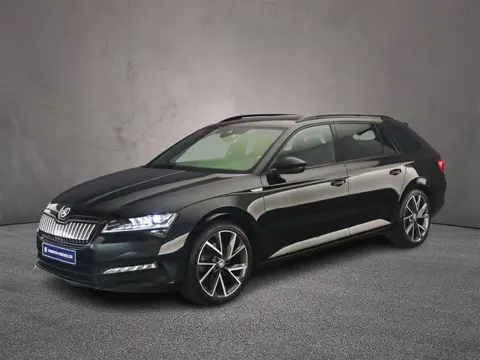 Skoda Superb Combi Sportline Business 1.4 TSI PHEV 218pk DSG Automaat Trekhaak, 360 camera, Verwarmd