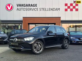 Mercedes-Benz GLC-klasse 300e 4MATIC 320pk|AMG Pakket|Sfeerverl|Panoramadak|Elektr Trekhaak|Camera|N