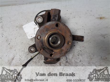 Toyota Aygo 2005-2022 Fusee links voor