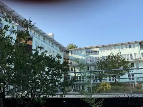 Woning aan de Van Heenvlietlaan te Amsterdam