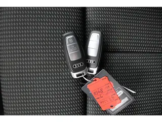 Foto 19 van Audi A3 Limousine 35 TFSI S edition | S-Line | Panoramadak | Sonos | RS-Velgen | Carplay | Stoelverw