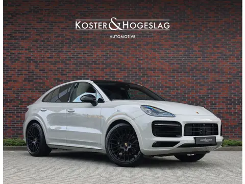 Porsche Cayenne Coupé 3.0 E-Hybrid | Pano - Sport Chrono - BOSE