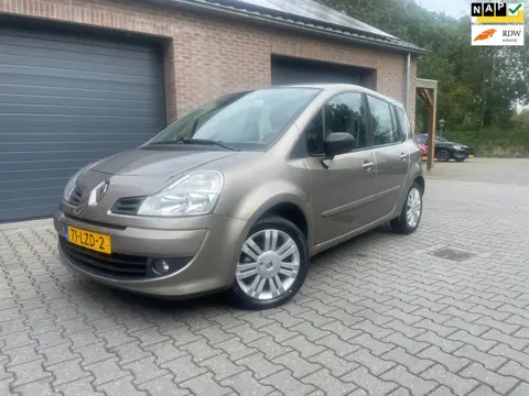 Renault Grand Modus 1.6-16V Exception AUTOMAAT AIRCO 87 dkm 2010