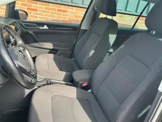 Foto 14 van Volkswagen Golf Sportsvan 1.2 TSI Sound DSG Pdc/Ecc/Lmv/Pr-Glass