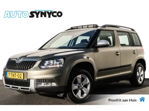 Škoda Yeti 1.2 TSi DSG Ambition Outdoor | Panoramadak | Org. NL | Trekhaak | Cruise Control | Stoelv