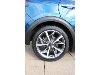 Foto 16 van Kia Niro 1.6 GDi Hybrid DynamicPlusLine navigatei / stuur+stoelverwarming / 83000km
