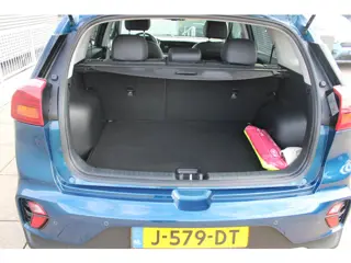 Foto 17 van Kia Niro 1.6 GDi Hybrid DynamicPlusLine navigatei / stuur+stoelverwarming / 83000km