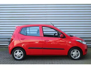 Foto 20 van Hyundai I10 1.1 69pk i-Drive Cool NL-Auto NAP 1e Eigenaar