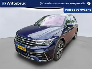 Volkswagen Tiguan Allspace 1.5 TSI 150pk R-Line Business+ 7persoons DSG Automaat / Panoramadak / Cam