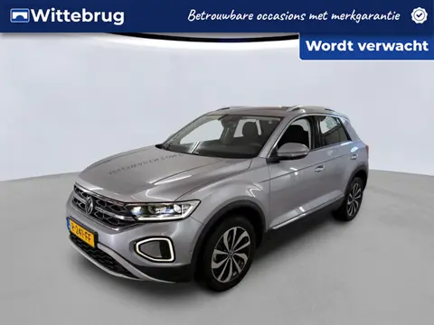 Volkswagen T-Roc 1.0 TSI Style Multimedia / Navigatie / Camera / Extra getint glas / 17"LM velgen / 
