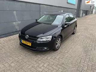 Volkswagen Jetta 1.6 TDI High Executive Line BlueMotion
