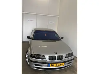 BMW 3 Serie 320i | Speciale Uitvoering | Automaat | Verlaagd!