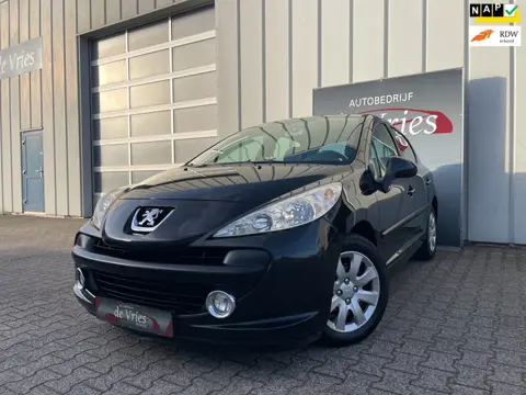 Peugeot 207 1.4 VTi Look 5 Deurs / AIRCO / NWE APK /